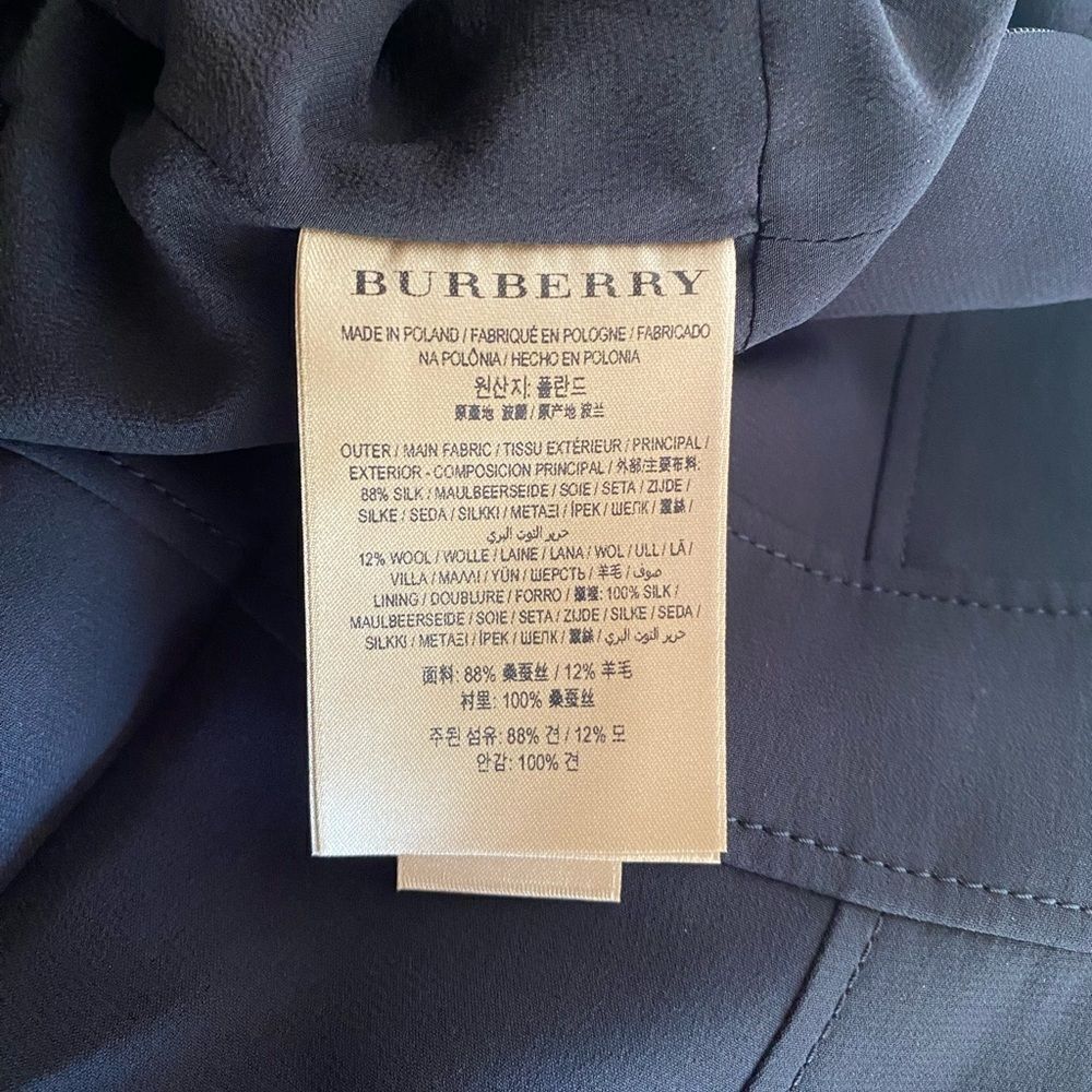 Burberry Mini Dress Size 10 Black D-Ring Detail Silk Wool Short-Sleeve - Picture 16 of 16